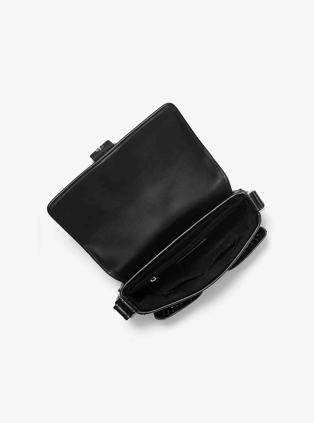 Colby Medium Grommeted Messenger Bag i läder