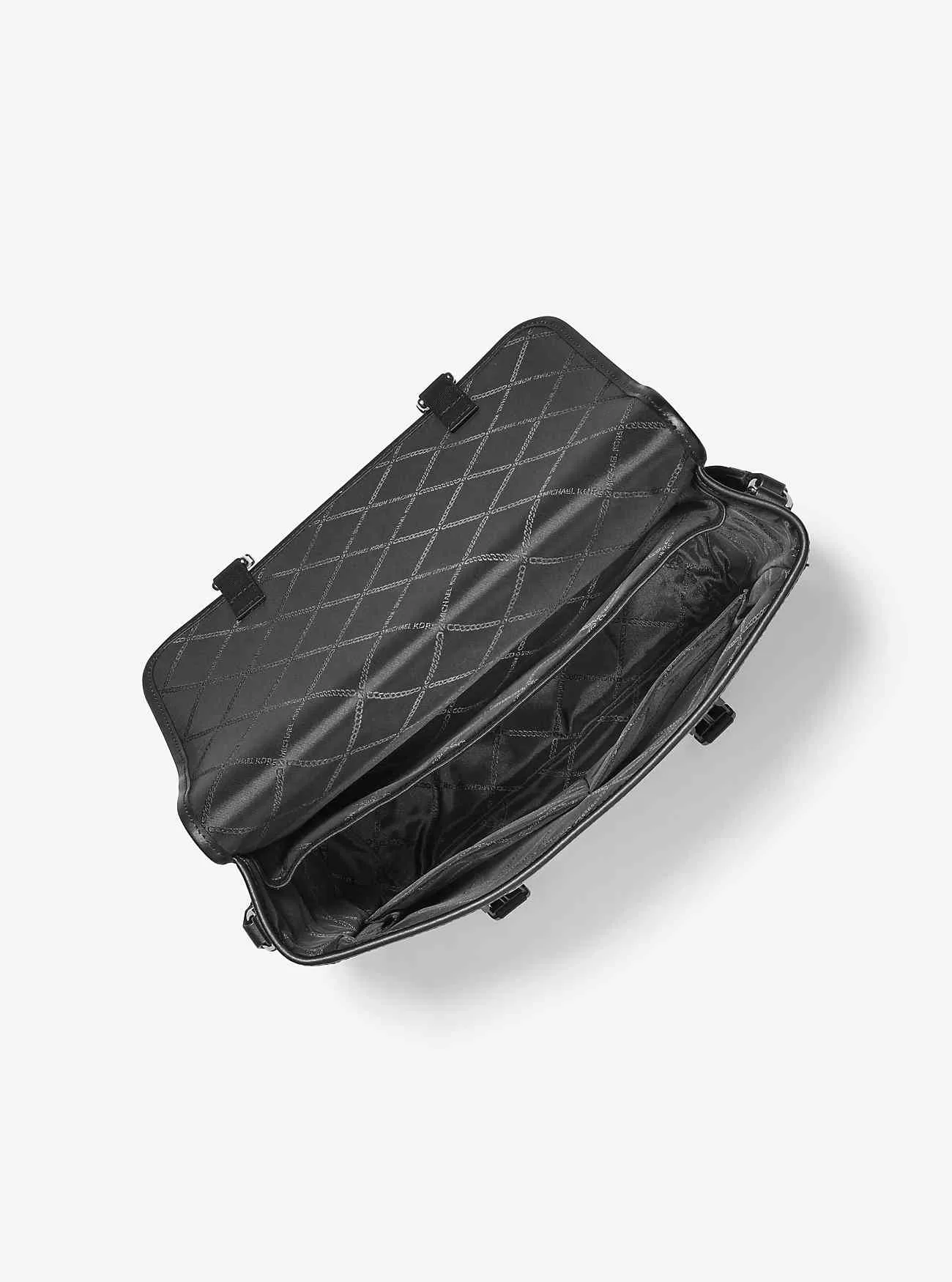 Hudson Pebbled Leather Messenger Bag med påse