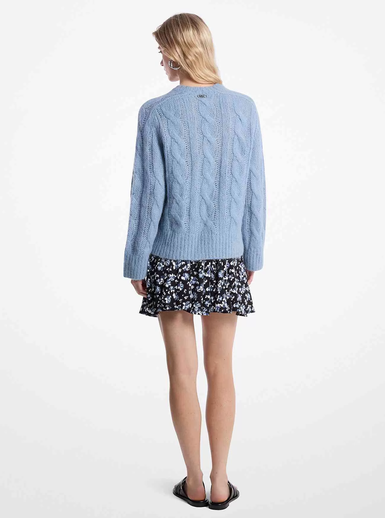 Kabelstickad tröja i nylon och alpackablandning