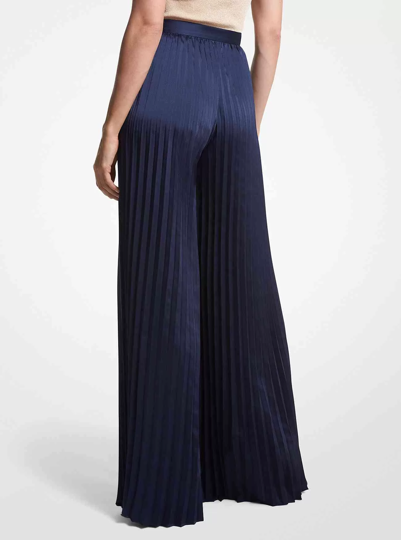 Plisserade satinbyxor med vida ben