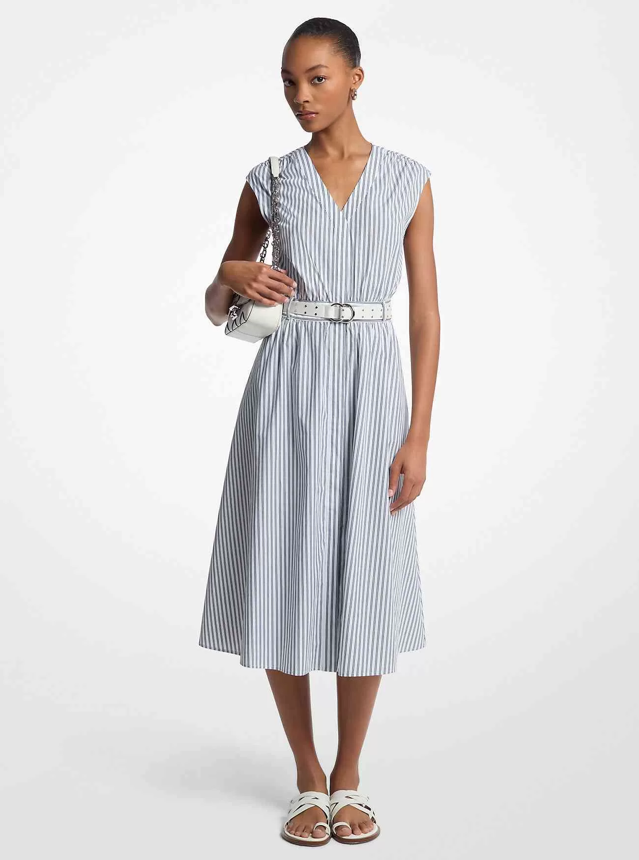 Randig bomullspoplin midiklänning med bälte